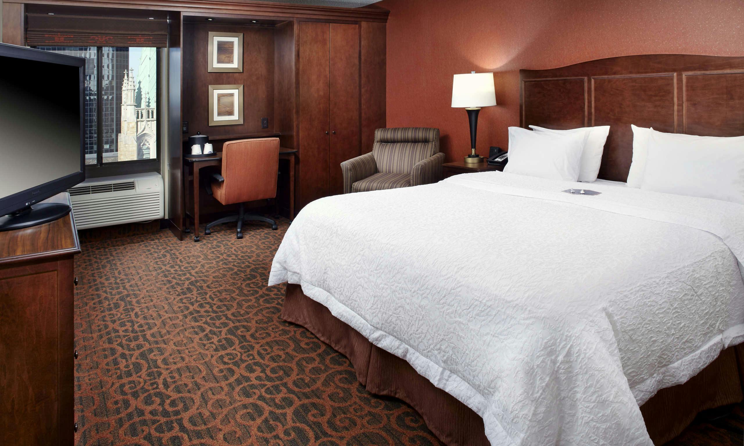 Hampton Inn Cleveland - Downtown