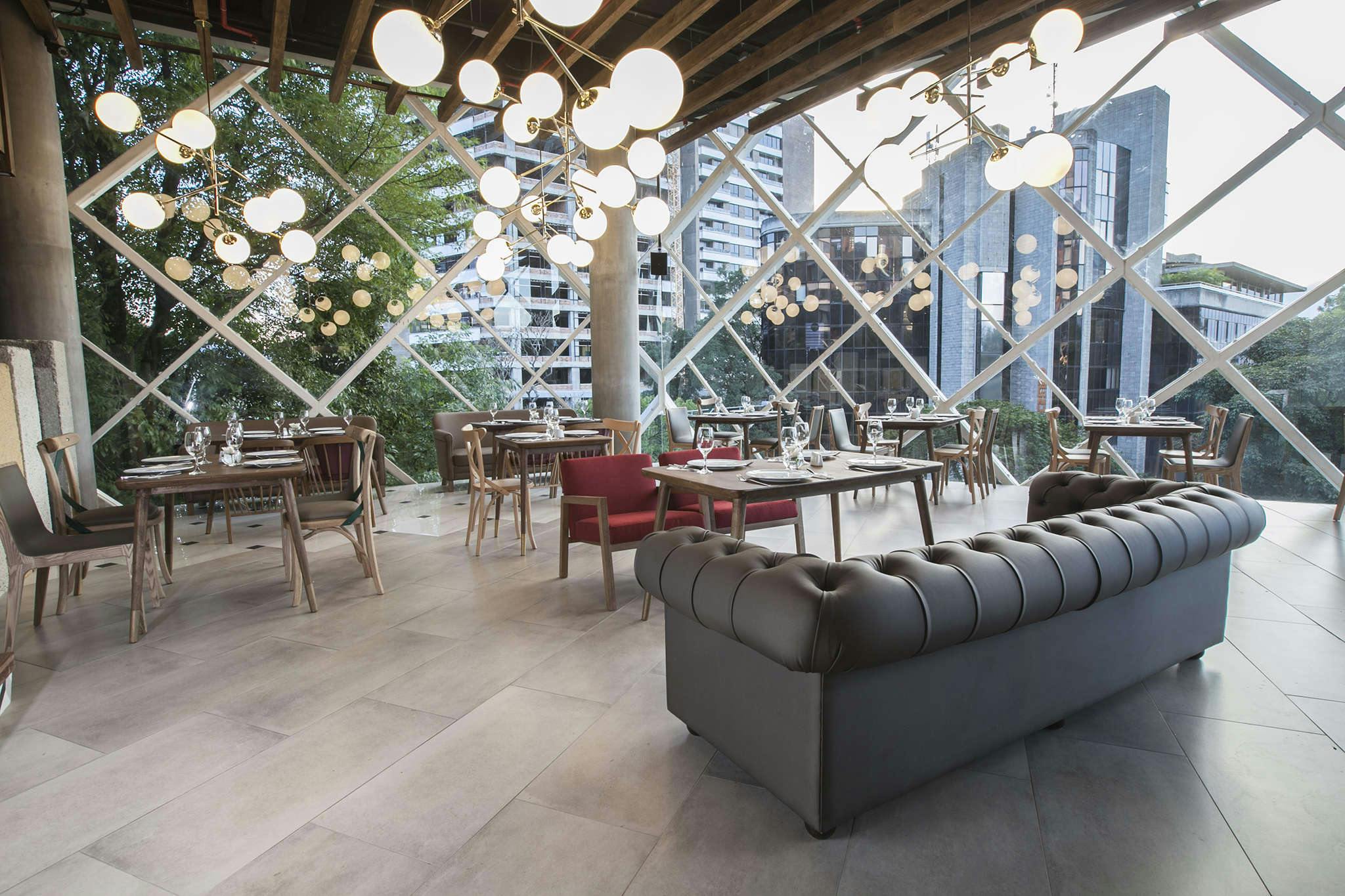 Hotel V Grand Hotel, a member of Radisson Individuals photo 3