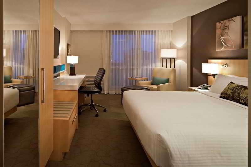 Hotel Delta Hotels by Marriott Winnipeg photo 3