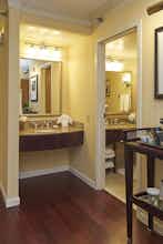 Hotel Hilton Raleigh North Hills photo 3