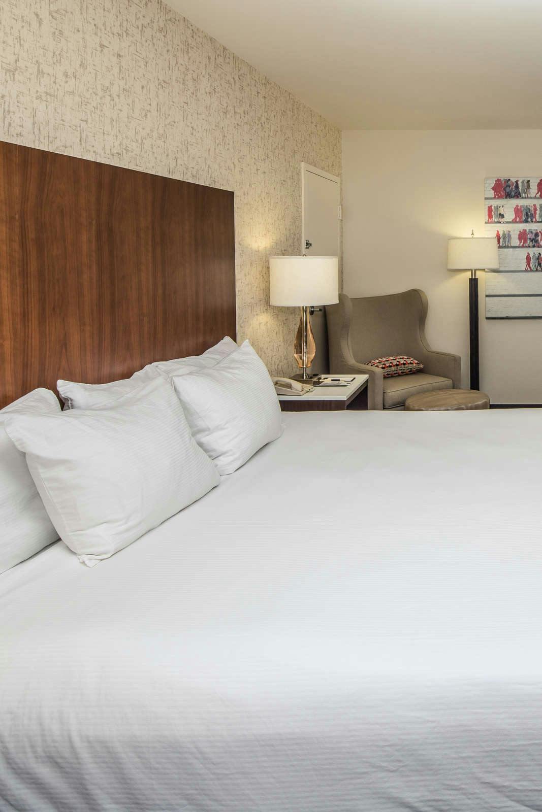 Hotel DoubleTree by Hilton Hotel & Suites Pittsburgh Downtown photo 1