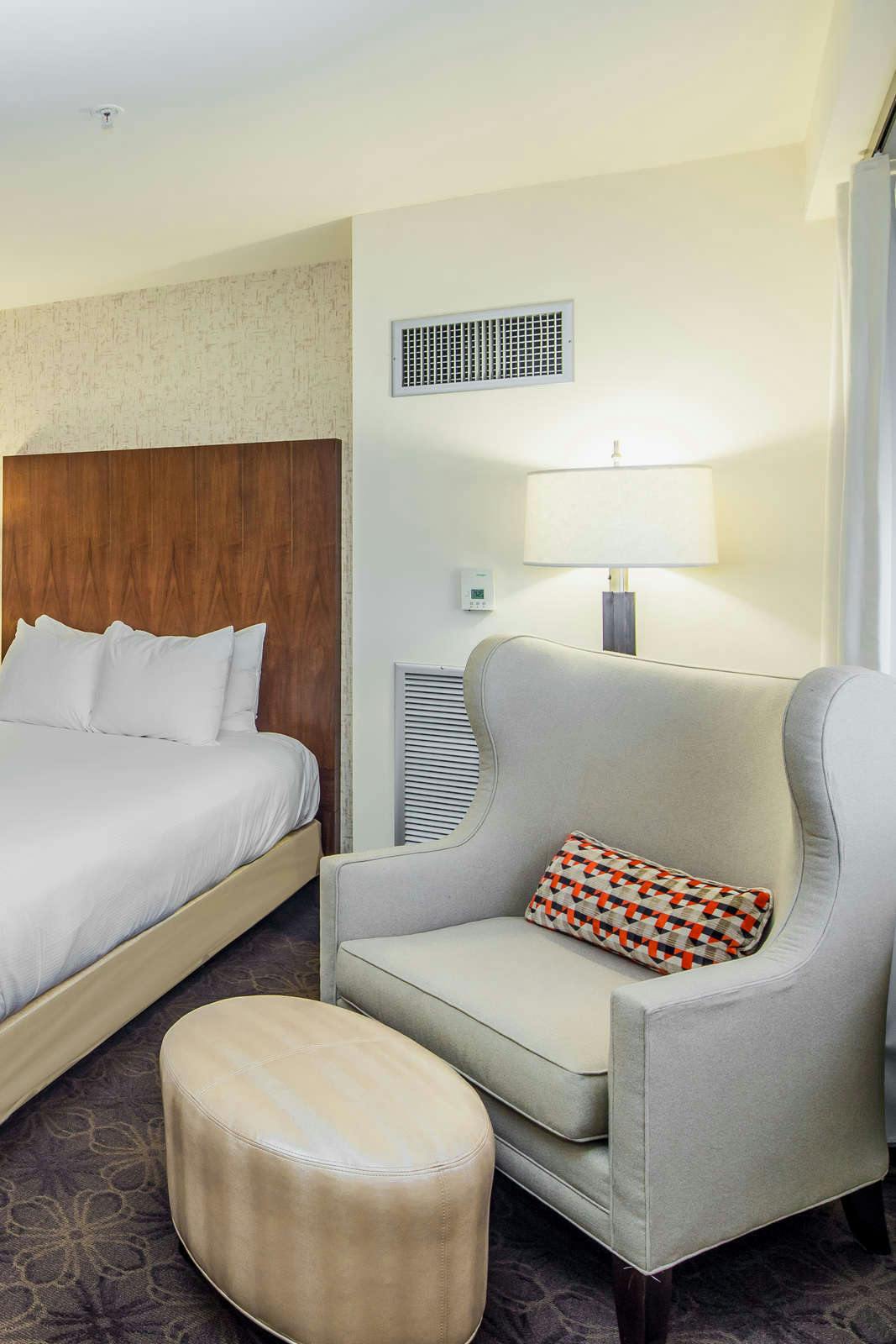 Hotel DoubleTree by Hilton Hotel & Suites Pittsburgh Downtown photo 3