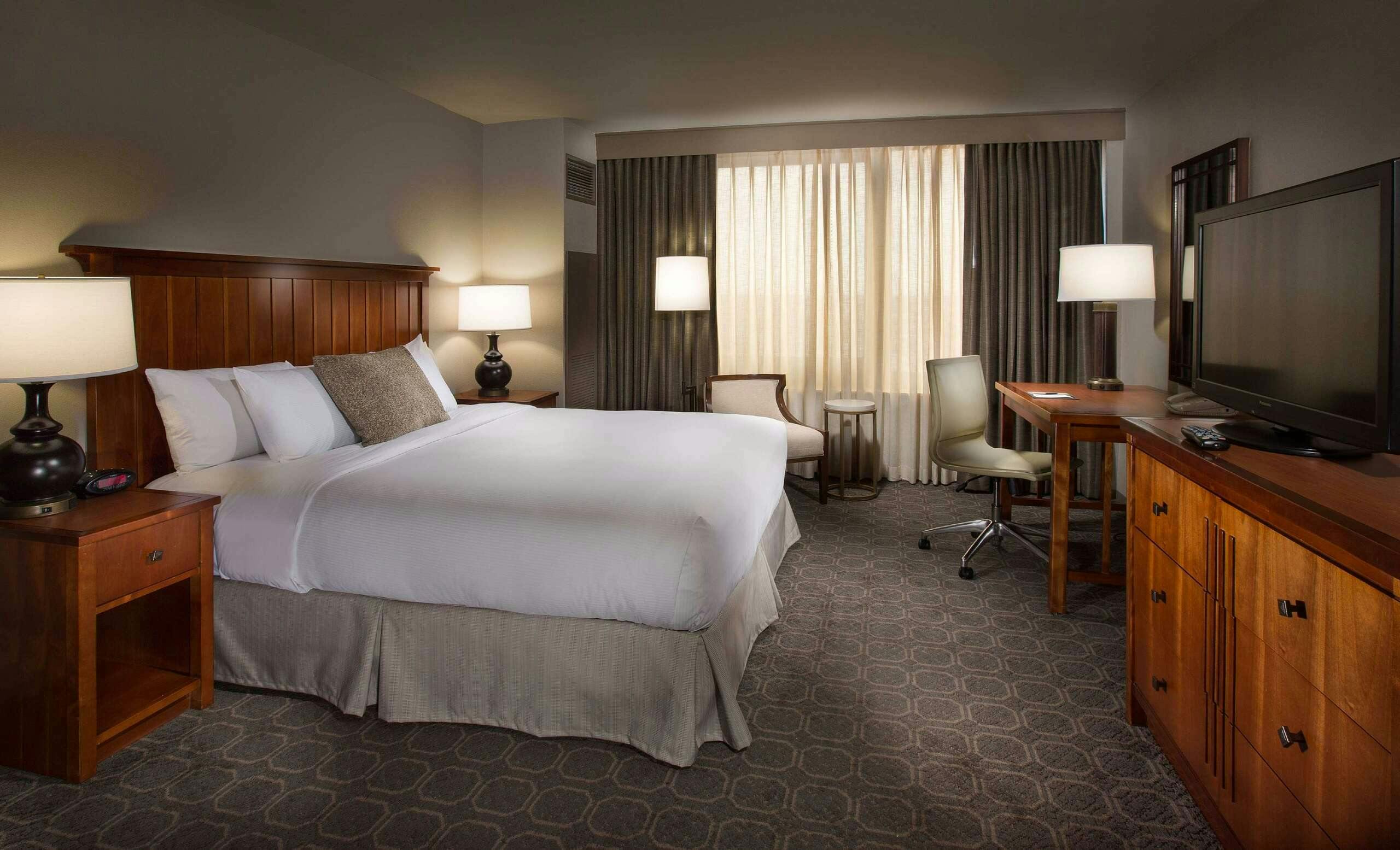 Hotel DoubleTree by Hilton Chicago - Oak Brook photo 3