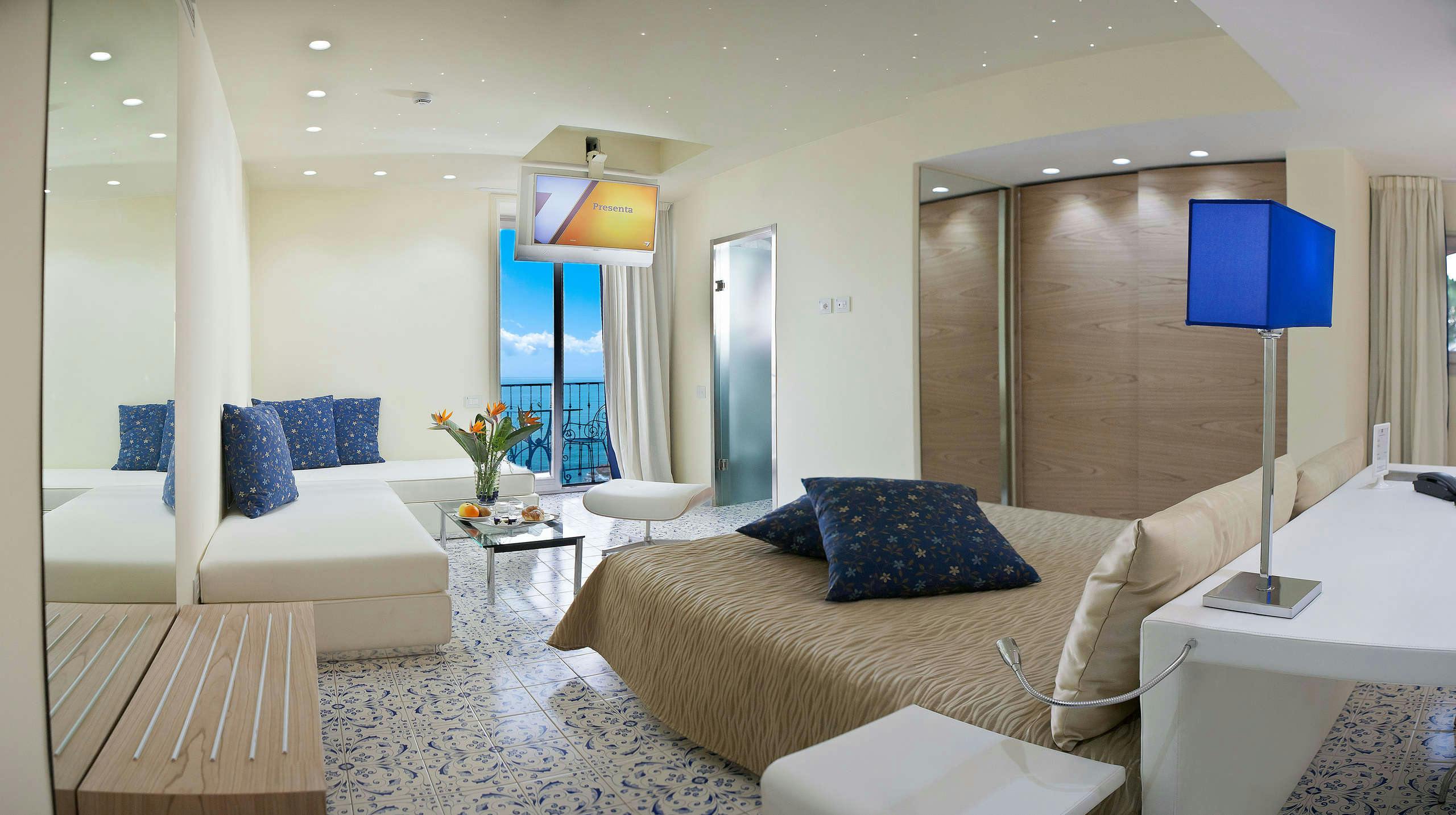 Hotel Lloyd's Baia Hotel photo 3