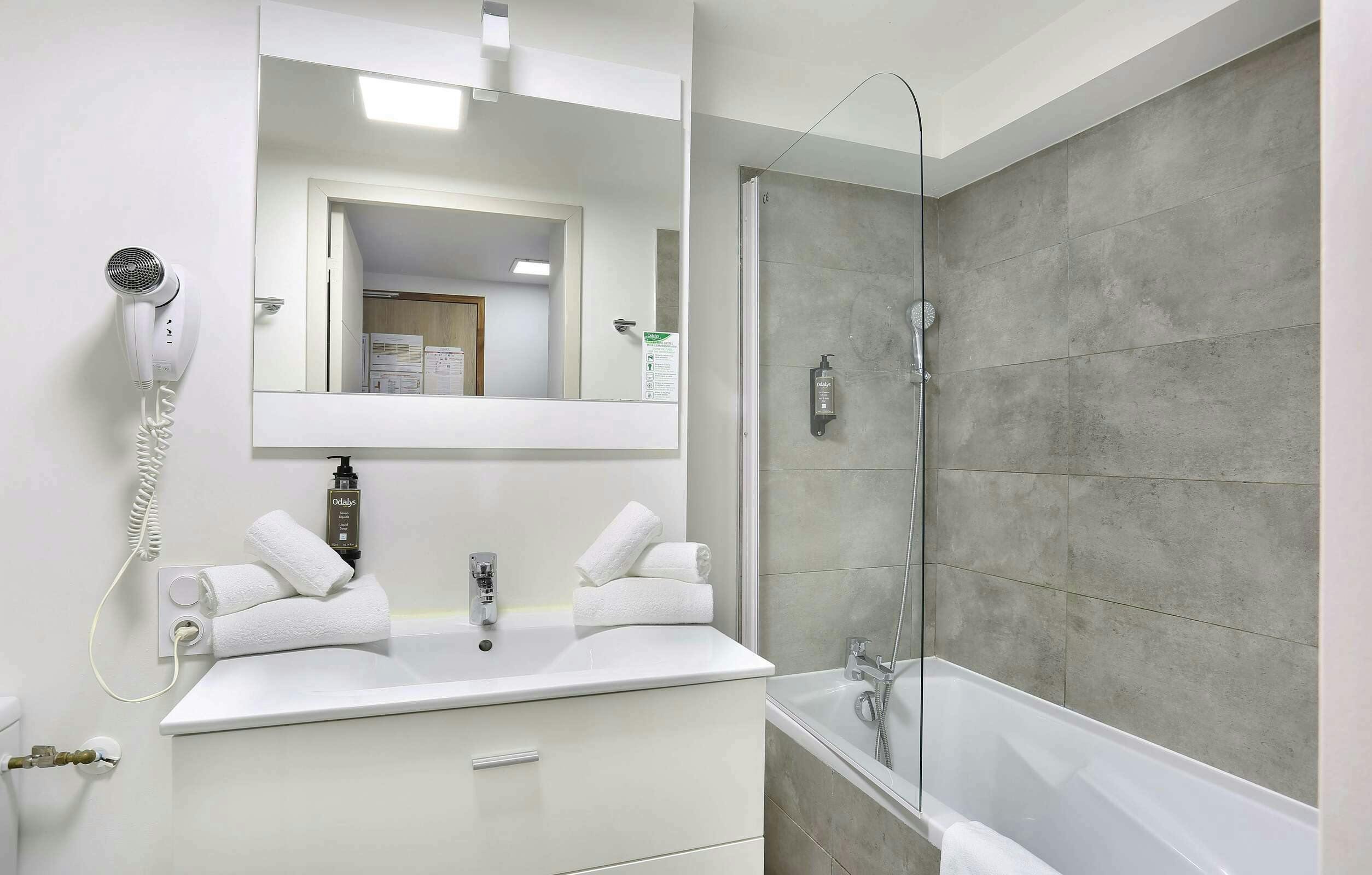 Hotel Odalys Appart'Hotel Colombelie photo 3