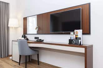 Hotel ALANDA HOTEL MARBELLA photo 2