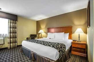 Hotel Clarion Inn Renton-Seattle photo 1