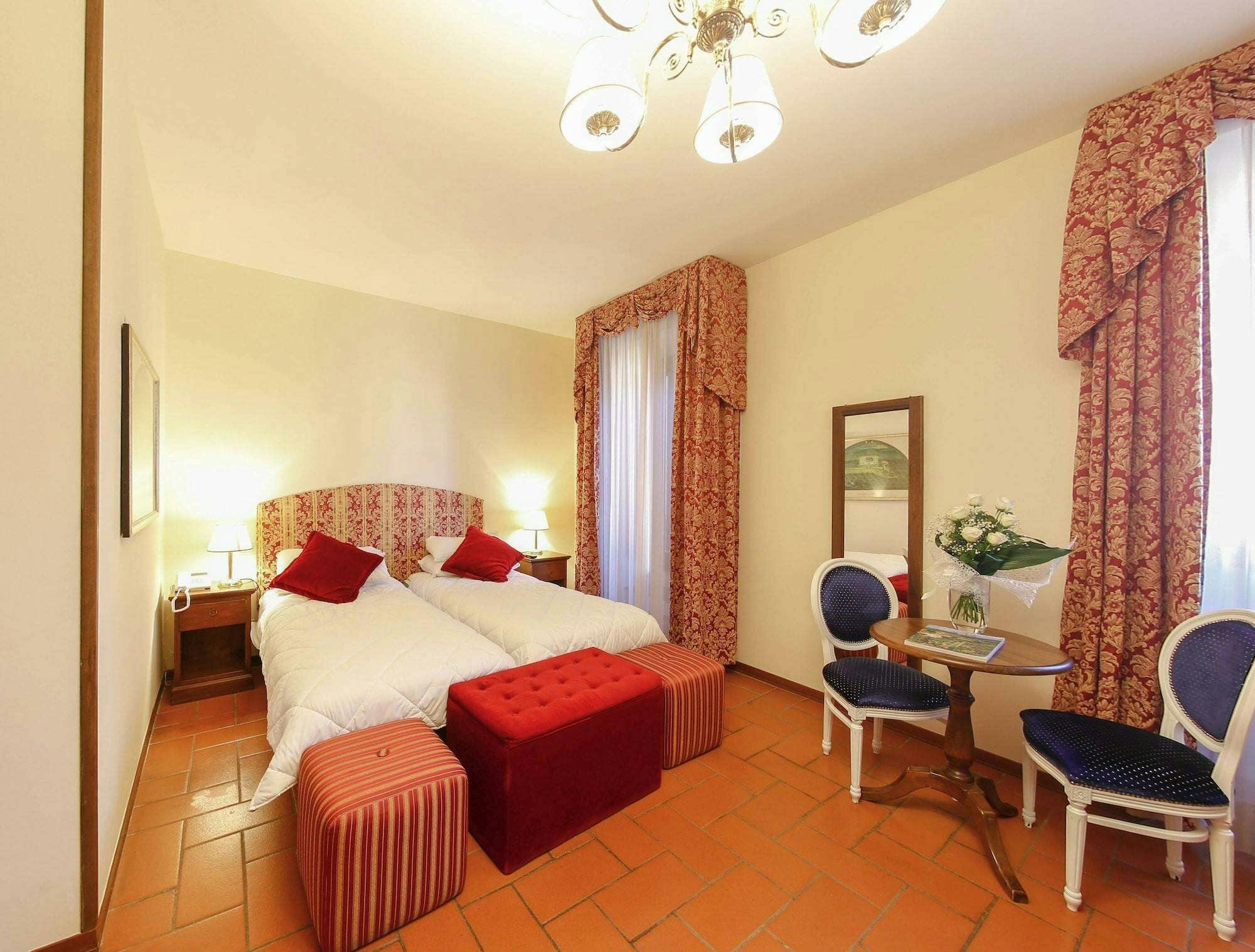 Hotel Villa Lecchi photo 2
