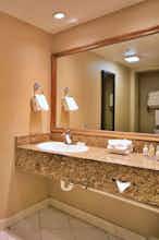 Hotel Anaheim Portofino Inn and Suites photo 4