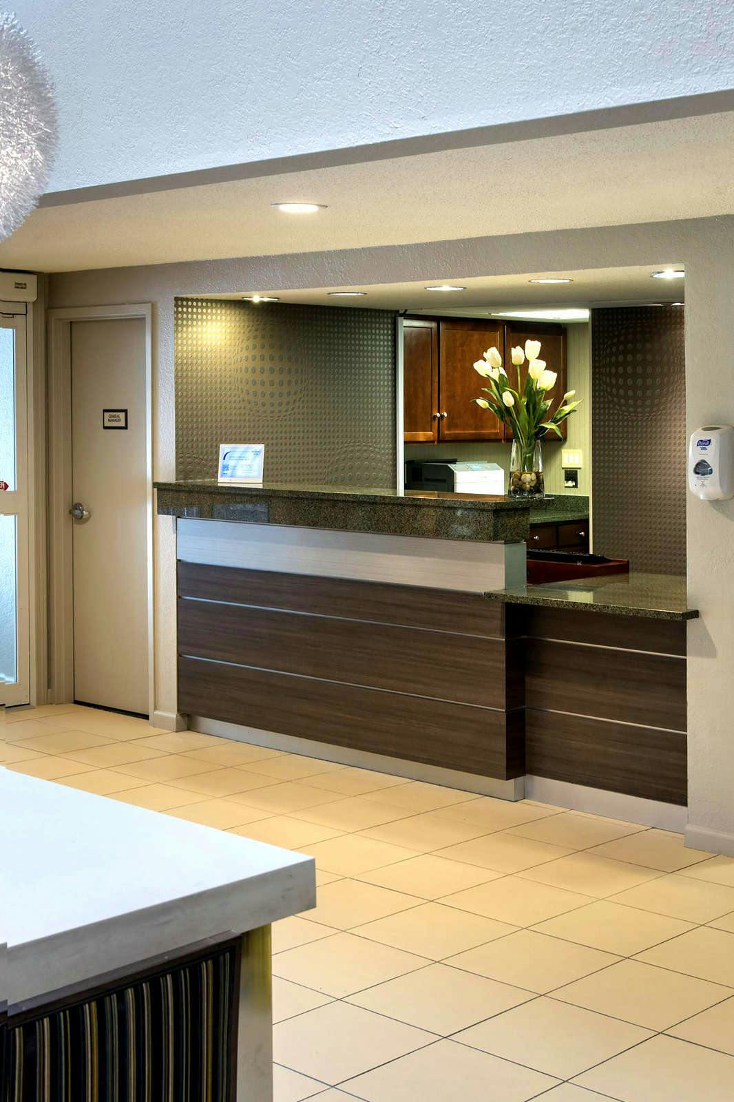 Hotel Sonesta ES Suites Providence - Airport photo 5