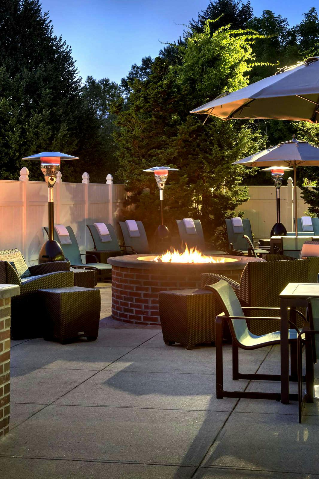 Hotel Sonesta ES Suites Providence - Airport photo 1