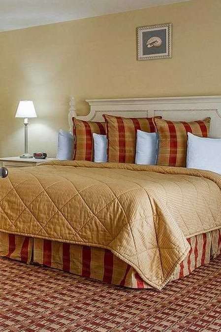 Hotel Quality Inn & Suites Capitola By The Sea photo 1