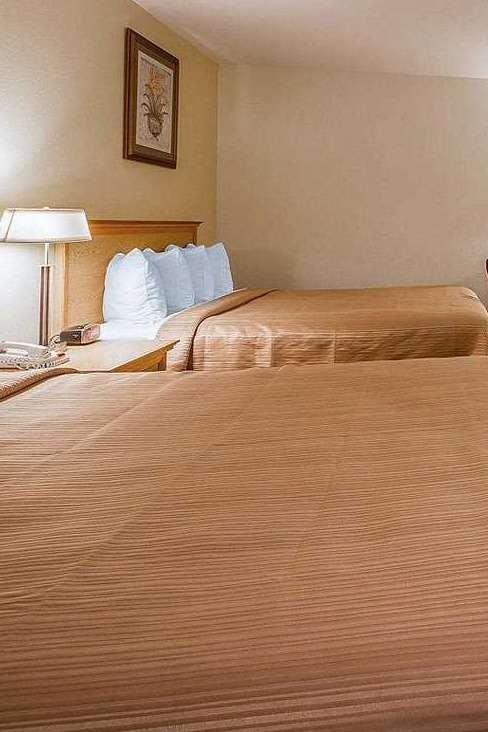 Hotel Quality Inn & Suites Capitola By The Sea photo 2