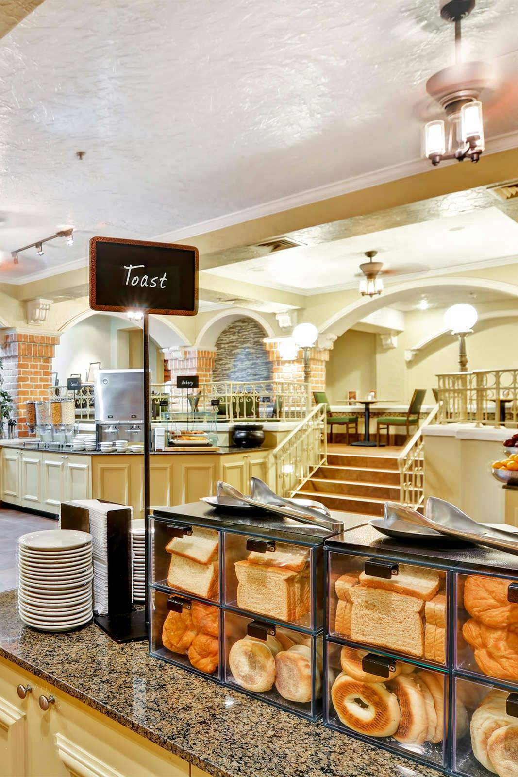 Hotel Embassy Suites by Hilton Orlando-North photo 4