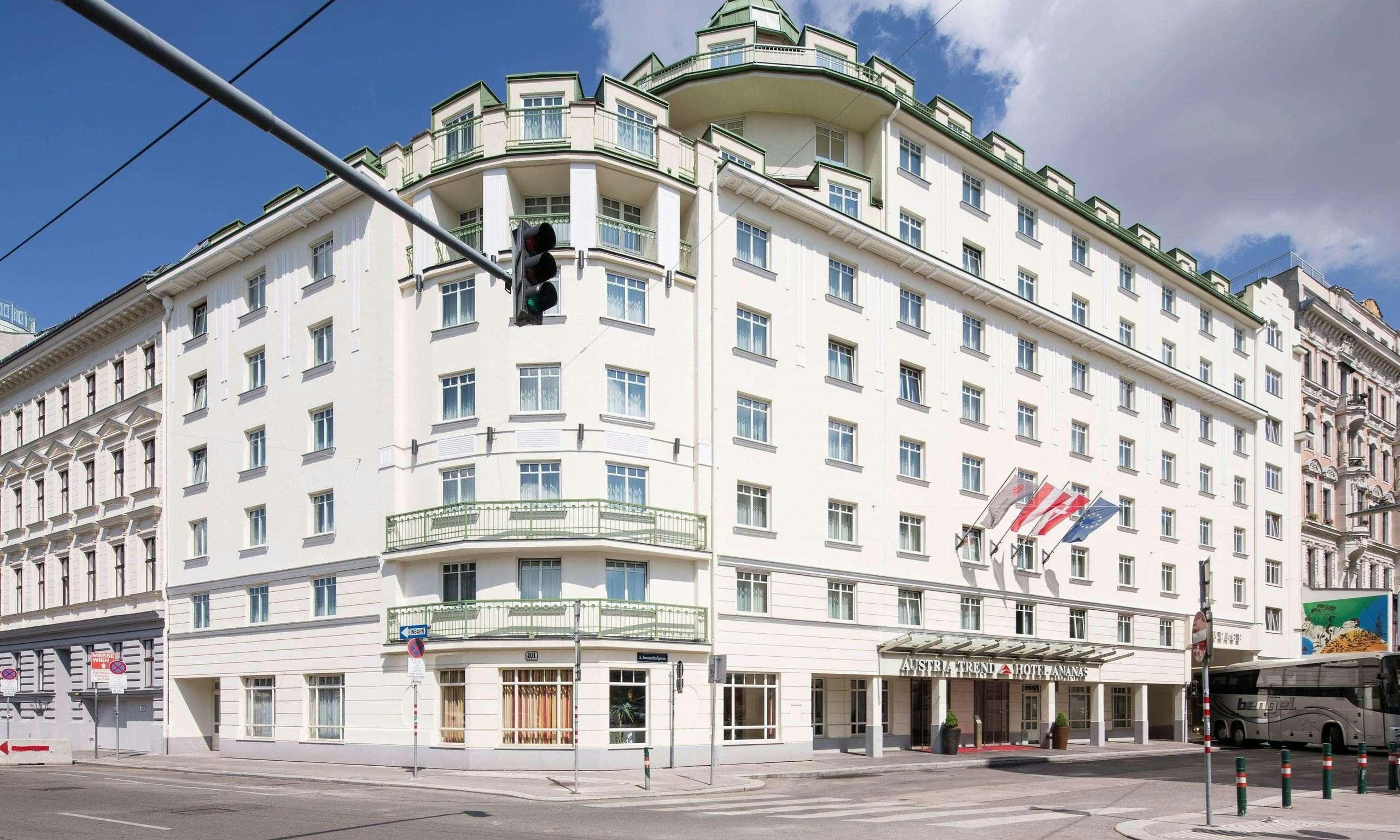 Austria Trend Hotel Ananas