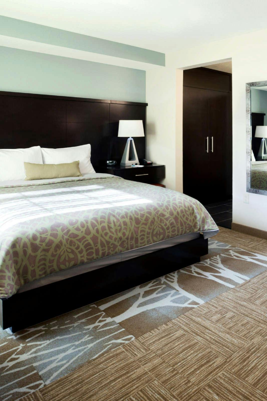 Hotel Staybridge Suites Lake Jackson photo 2