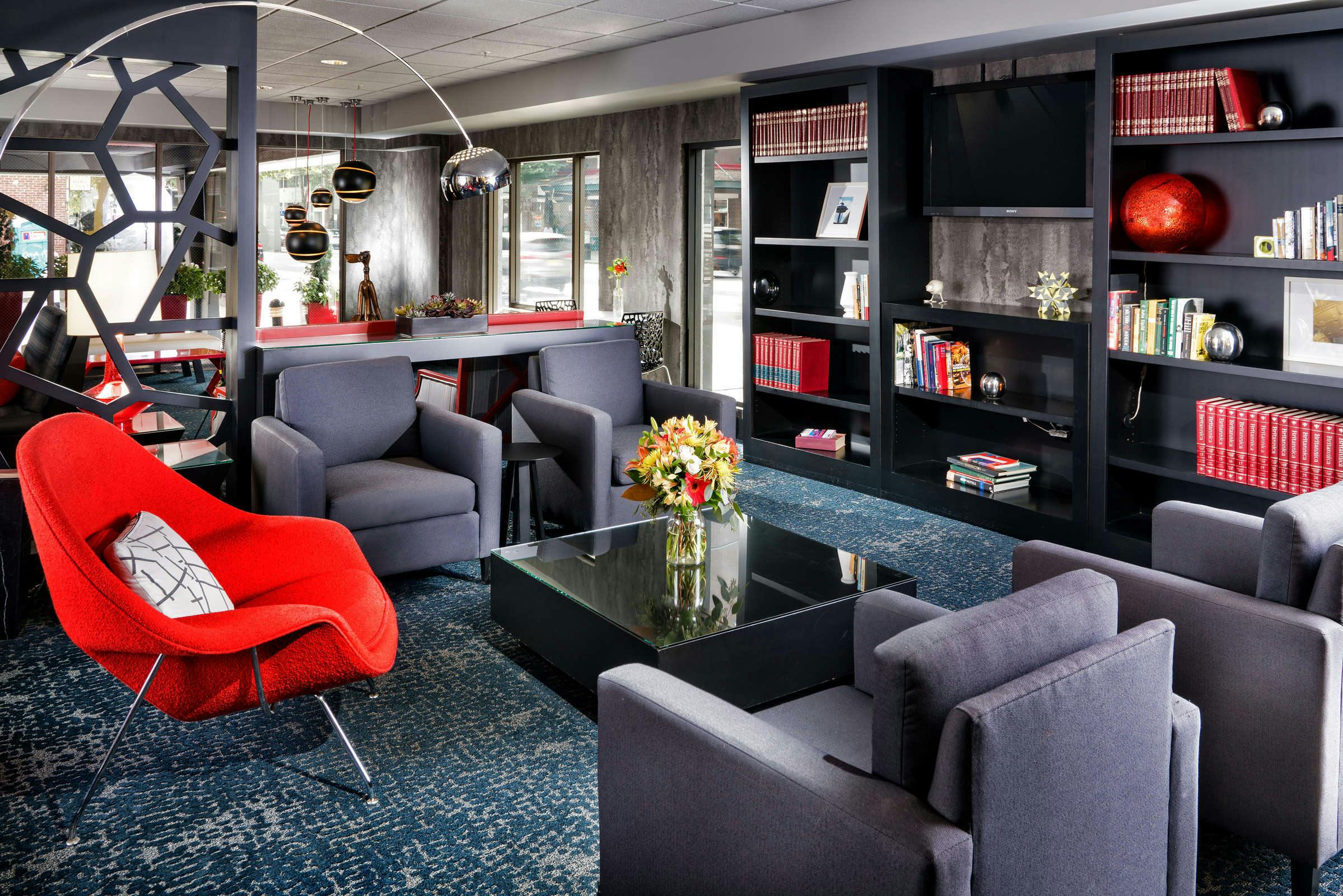 Hotel Staypineapple at Hotel Five photo 1