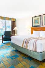 Hotel La Quinta Inn & Suites by Wyndham Redding photo 4
