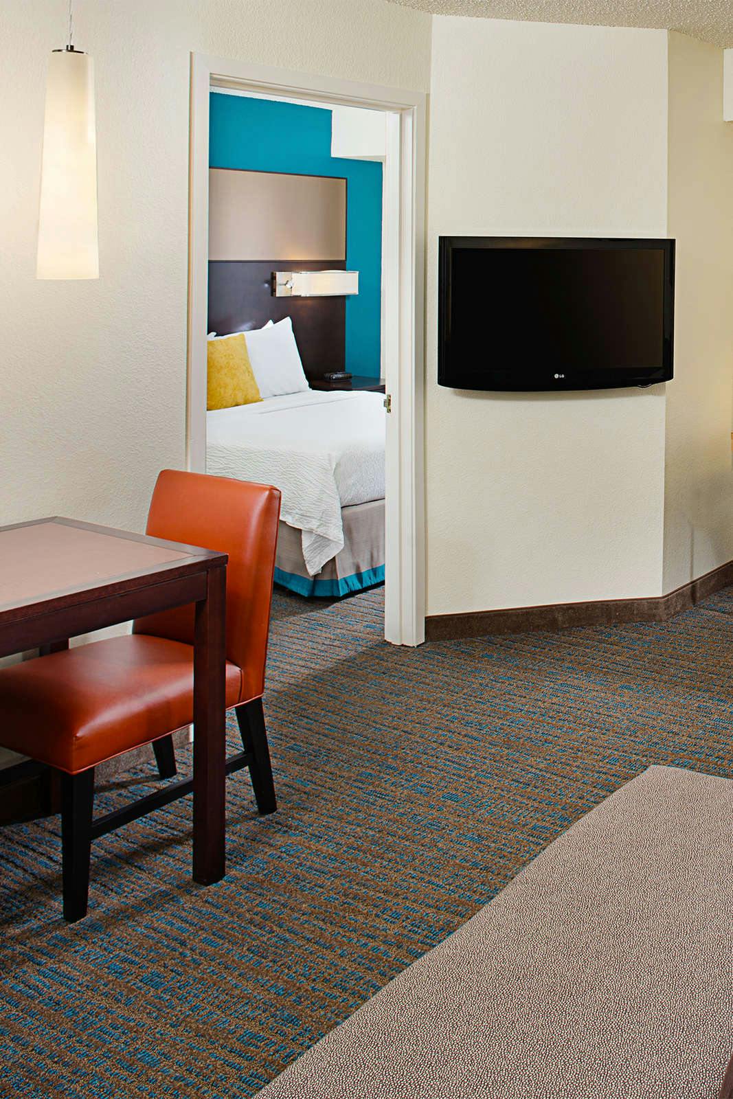 Hotel Residence Inn by Marriott Detroit Livonia photo 3