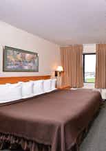 Hotel Kelly Inn & Suites Mitchell South Dakota photo 2