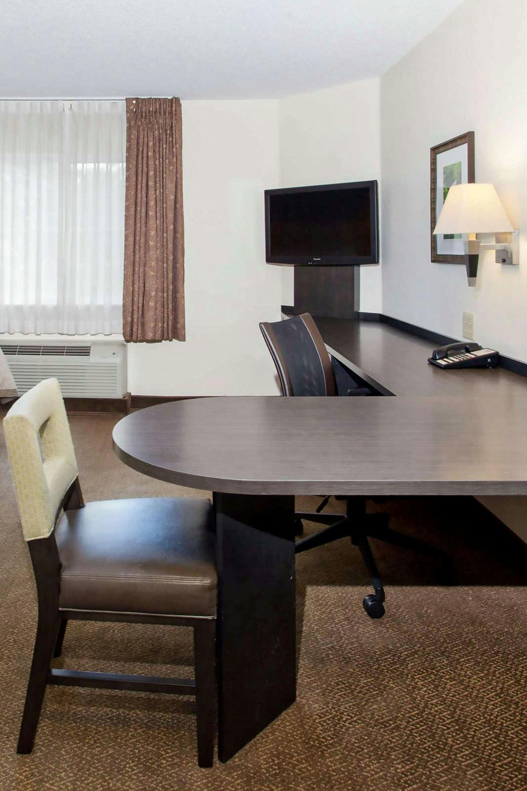 Hotel Sonesta Simply Suites Detroit Troy photo 4