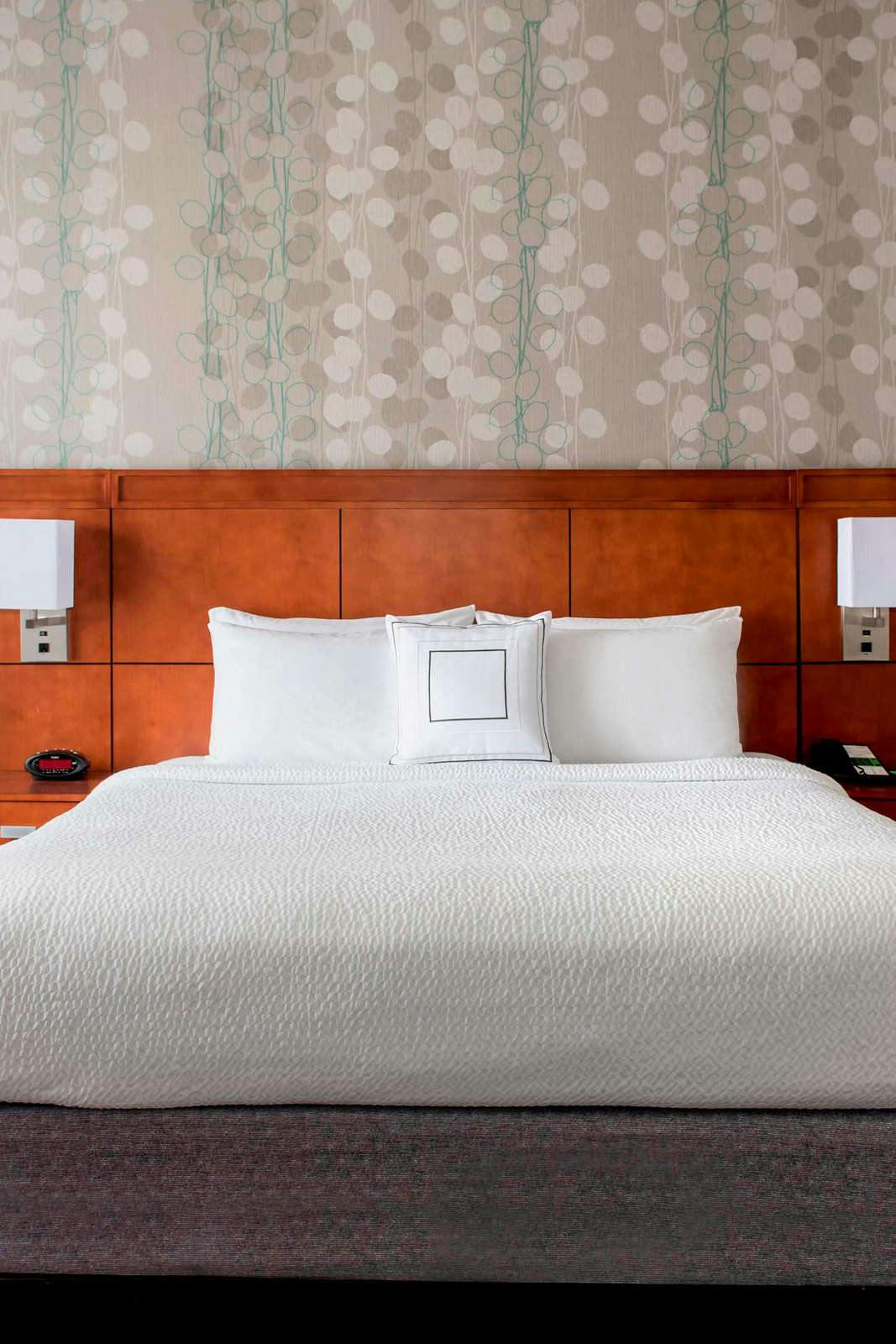 Hotel Sonesta Select Newport Middletown photo 1