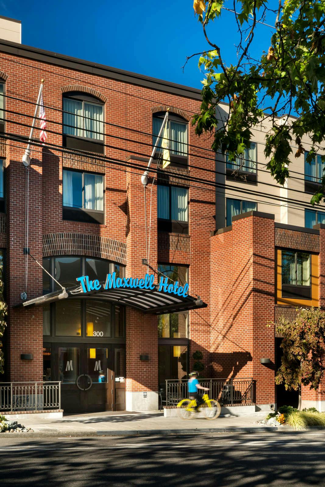 Staypineapple at The Maxwell Hotel