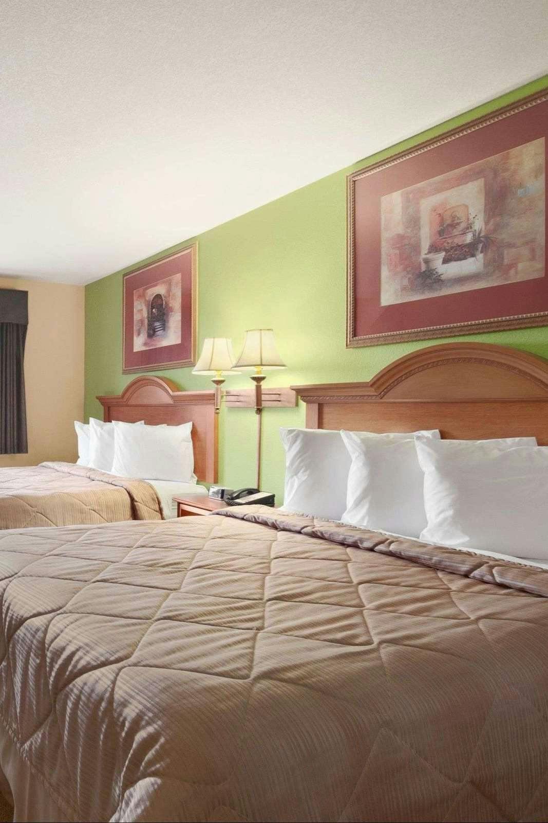 Days Inn Suites San Antonio North Stone Oak San Antonio