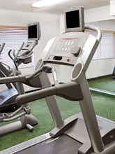 Hotel Sonesta ES Suites Cleveland Airport photo 5