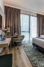 Hotel Leonardo Royal Hotel Barcelona Fira photo 5