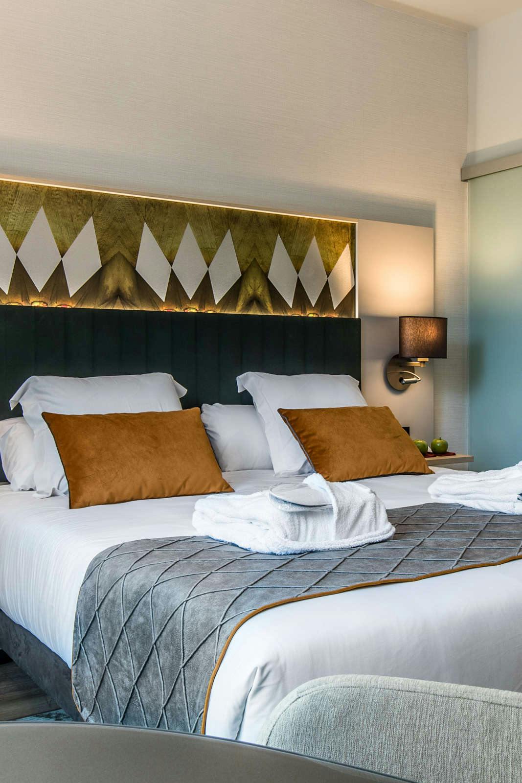 Hotel Leonardo Royal Hotel Barcelona Fira photo 1