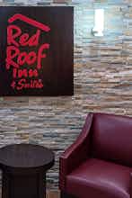 Hotel Red Roof Inn & Suites Midland photo 5