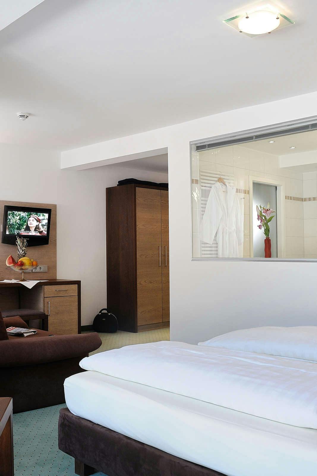 Hotel Aktiv Hotel Böld & Restaurant Uhrmacher photo 2