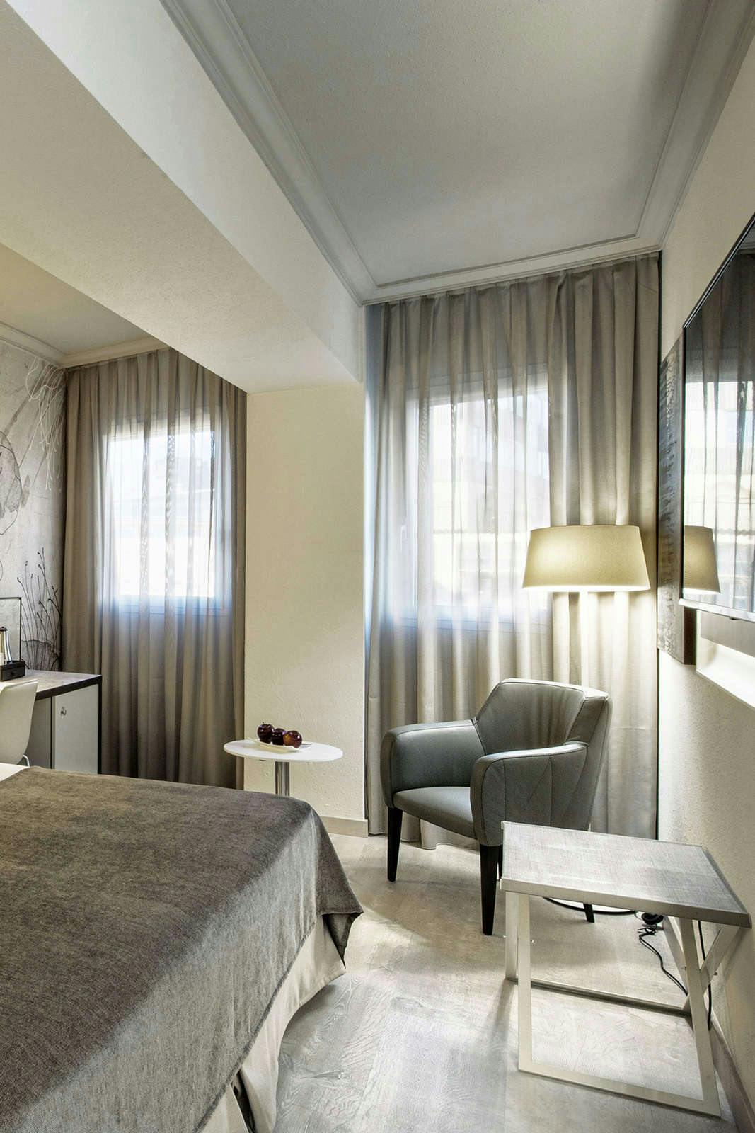 Hotel Sallés Hotel Pere IV photo 4