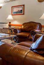 Hotel Quality Inn & Suites Bremerton near Naval Shipyard photo 1