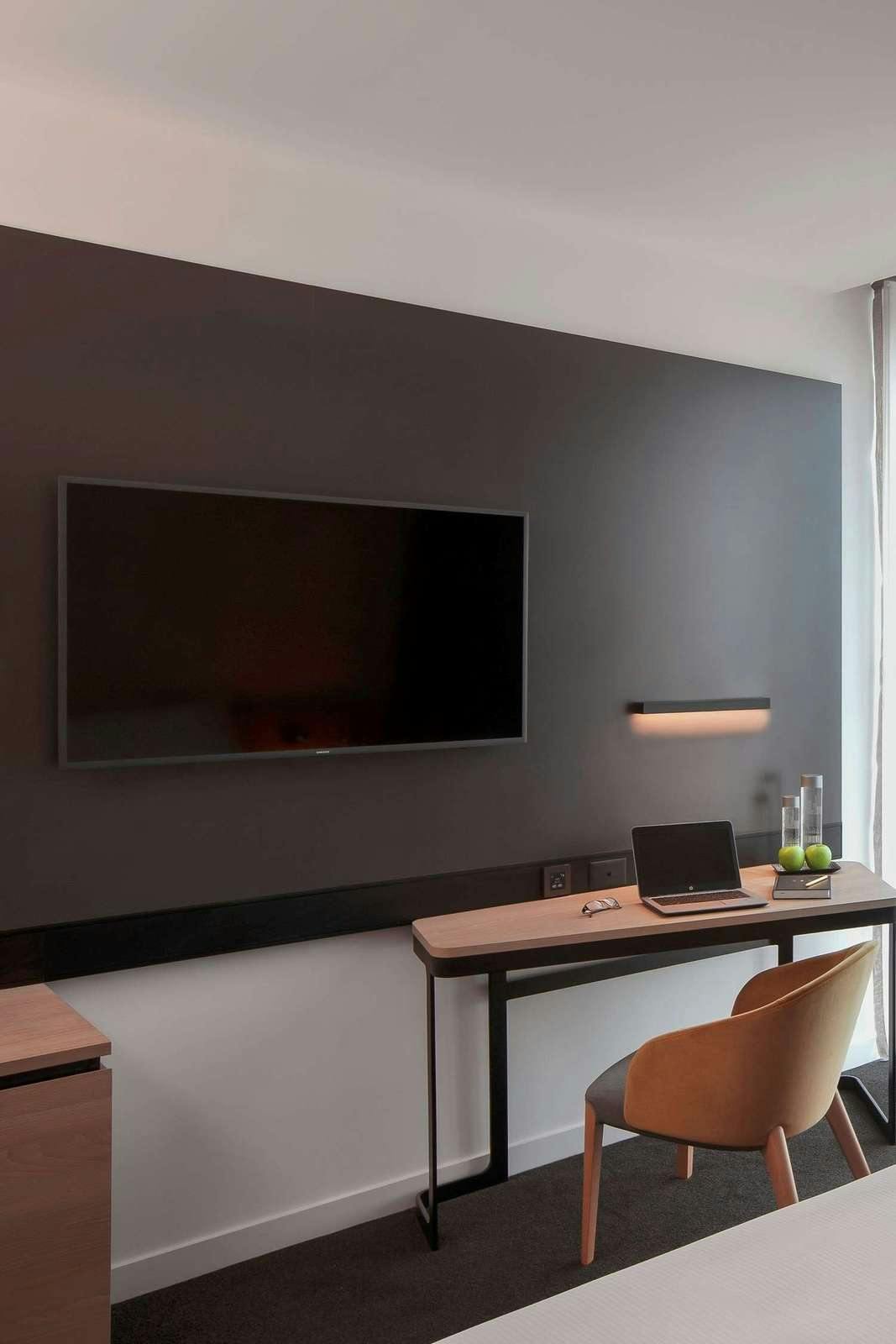 Hotel NOVOTEL SOUTH WHARF photo 1