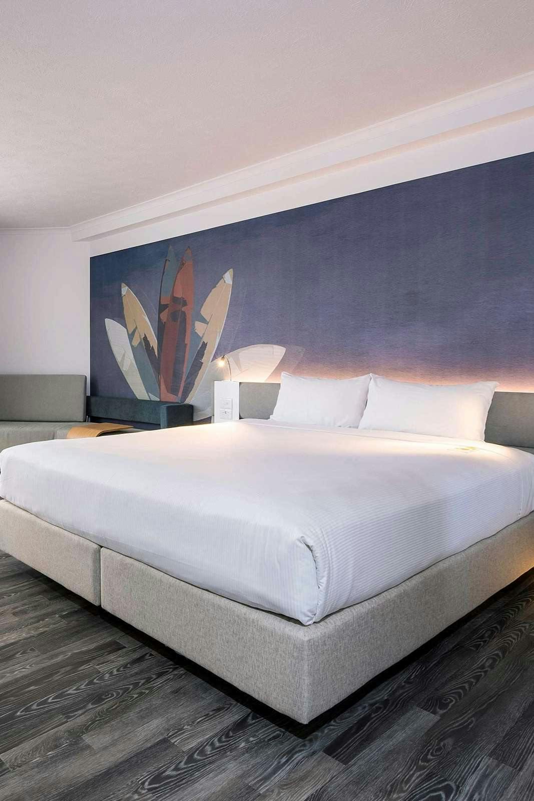 Hotel NOVOTEL SURFERS PARADISE photo 1