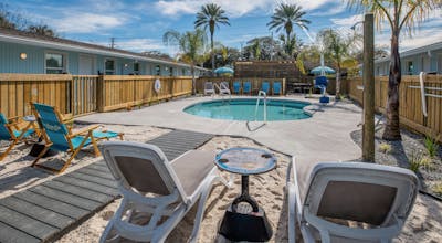 Salt Air Inn & Suites