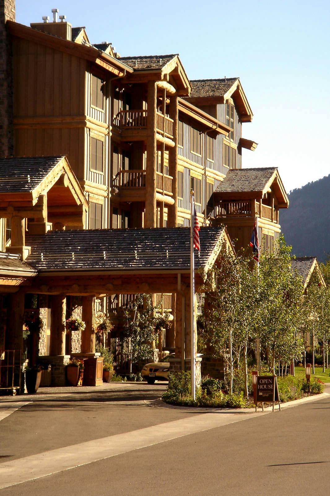 Hotel Teton Mountain Lodge & Spa photo 1