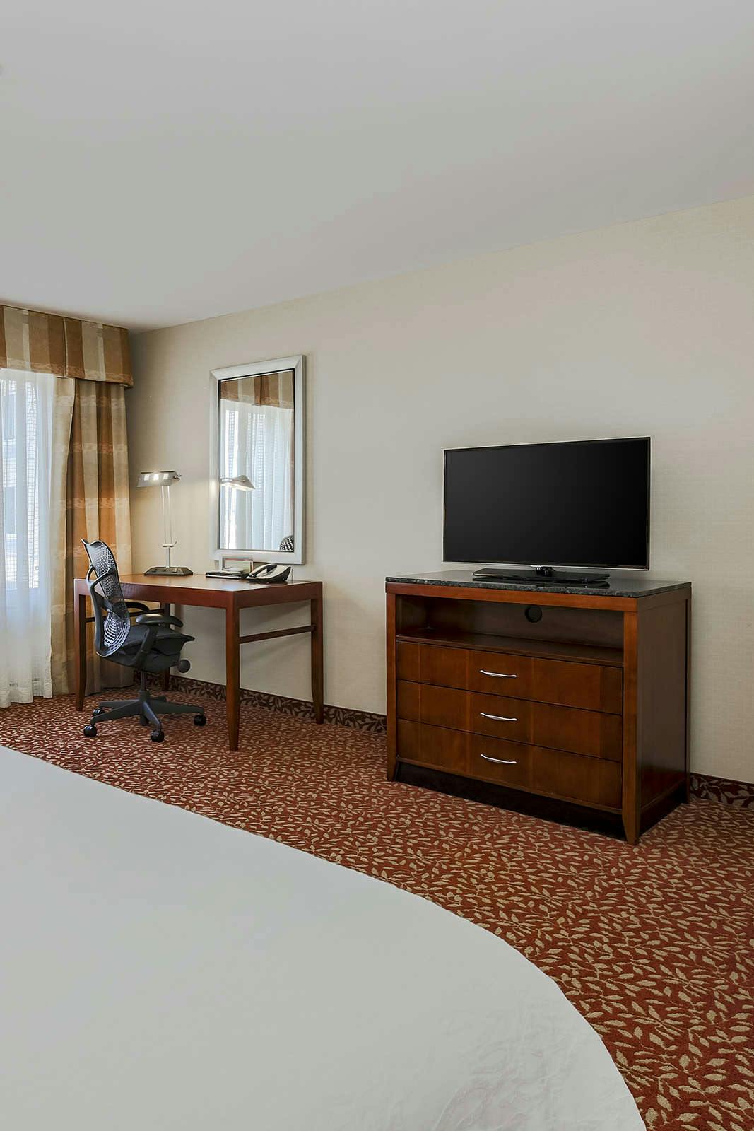 Hilton Garden Inn Melville Long Island Hoteltonight