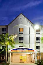 Hotel Candlewood Suites Fort Myers Sanibel Gateway photo 5