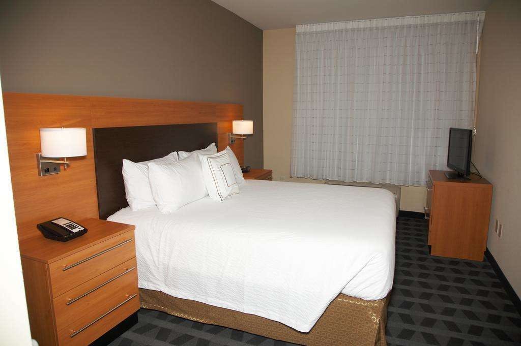 Hotel TownePlace Suites by Marriott Hobbs photo 1