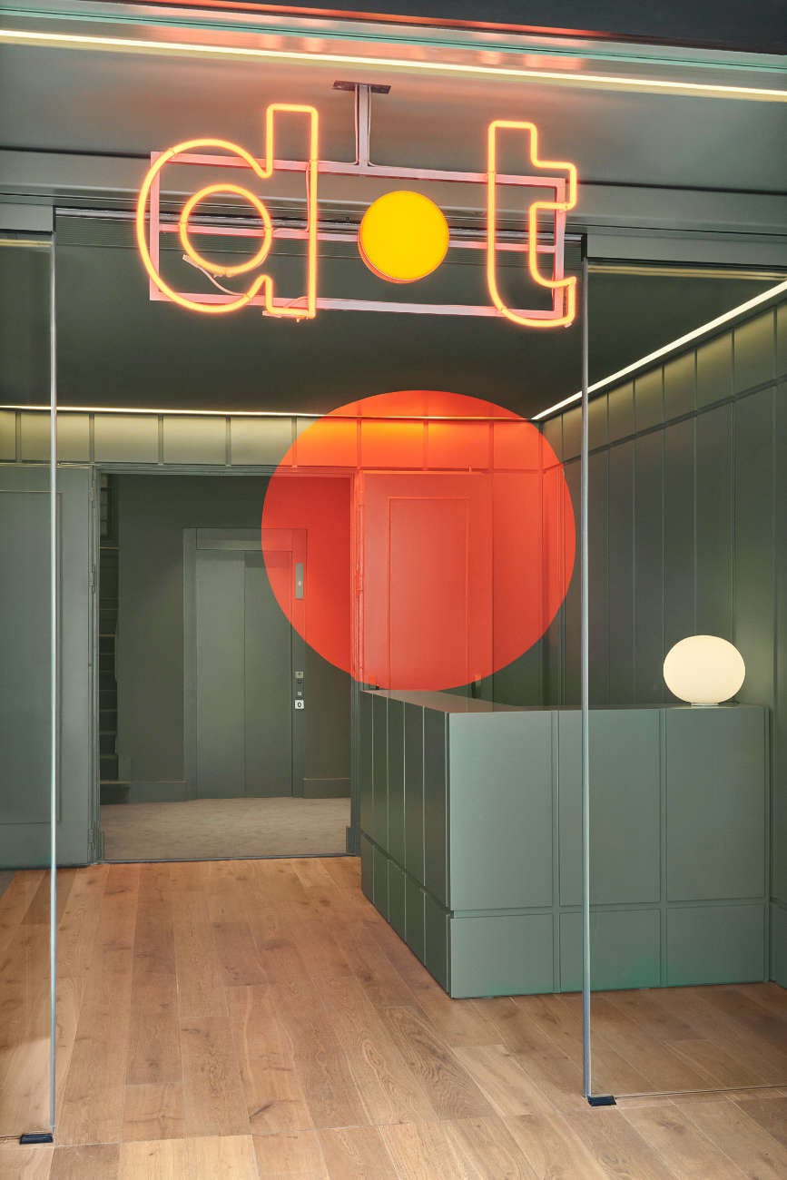 Hotel chic&basic dot photo 2