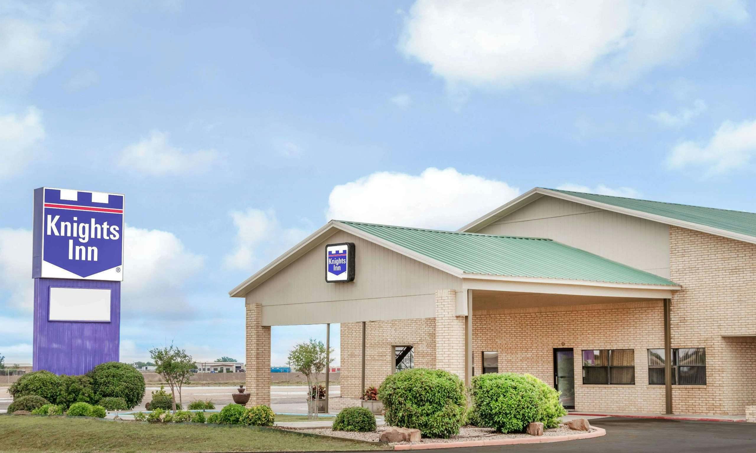 Knights Inn Slaton
