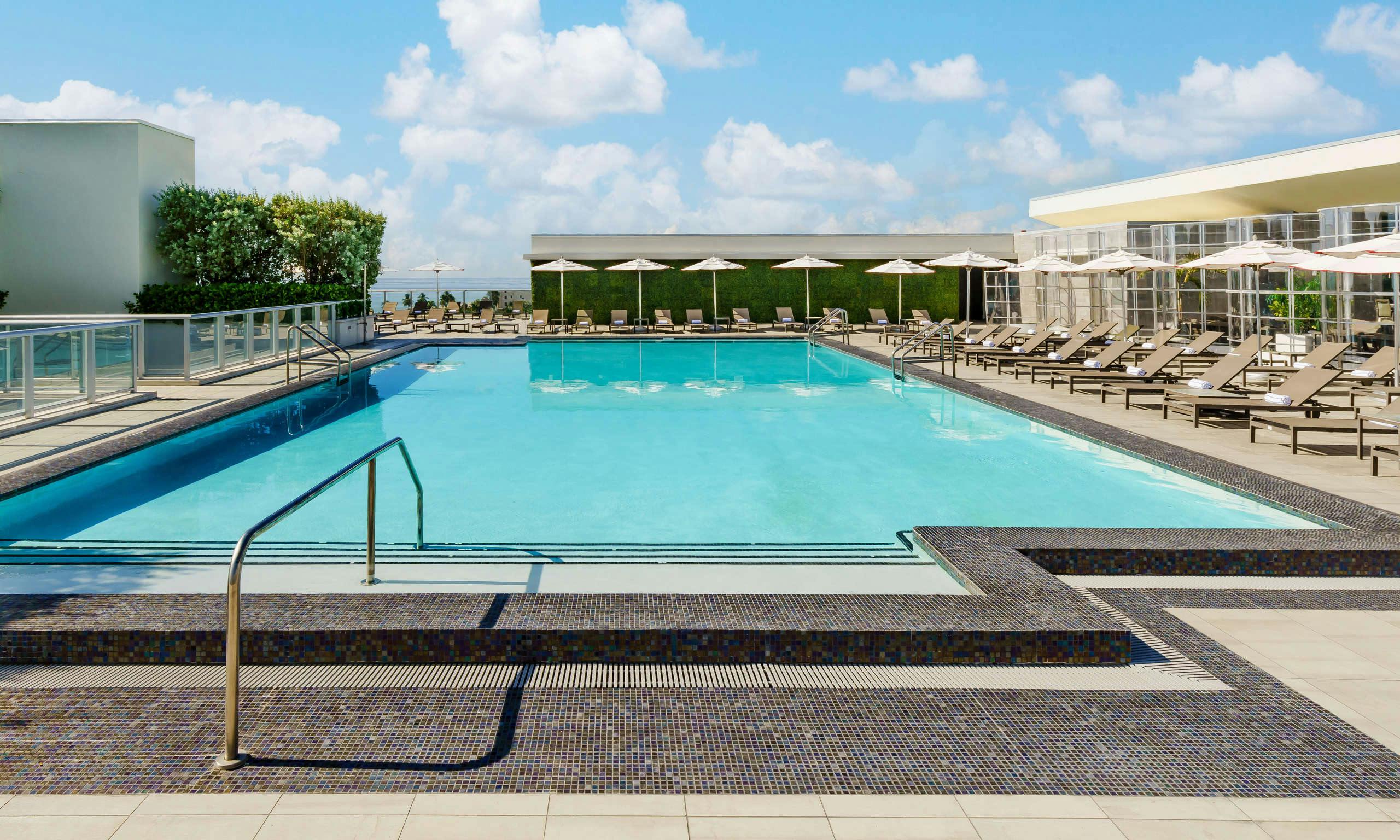 Costa Hollywood Beach Resort