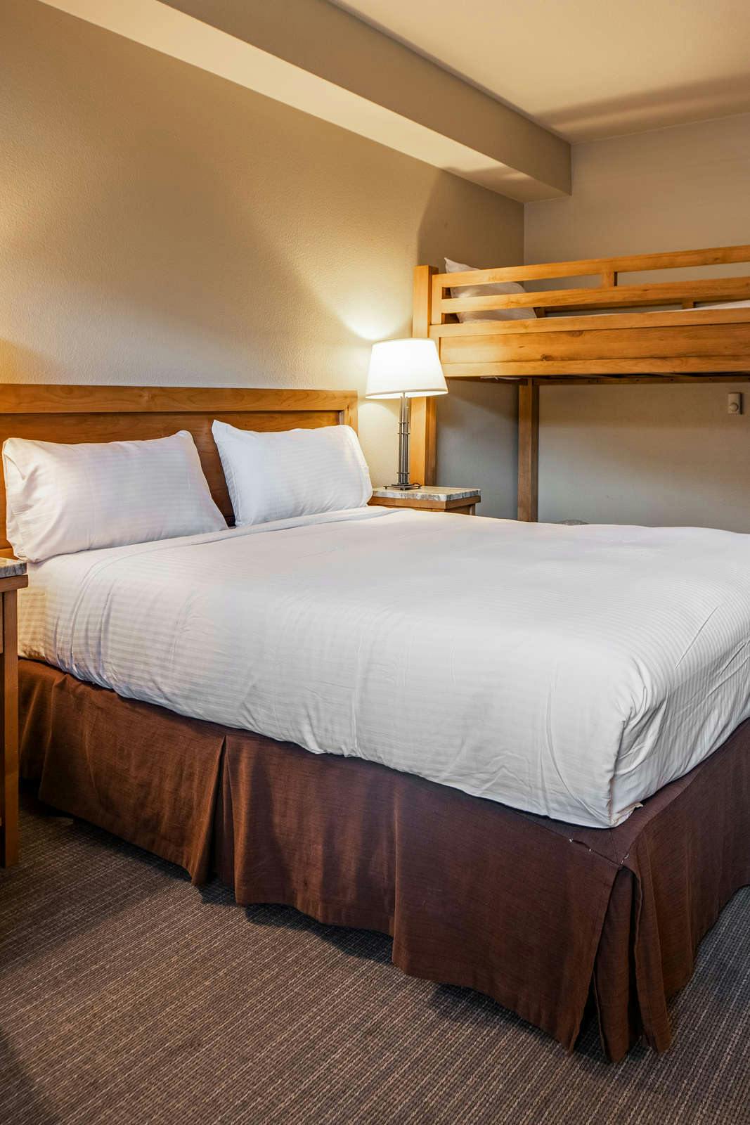 Hotel The Village at Palisades Tahoe photo 1