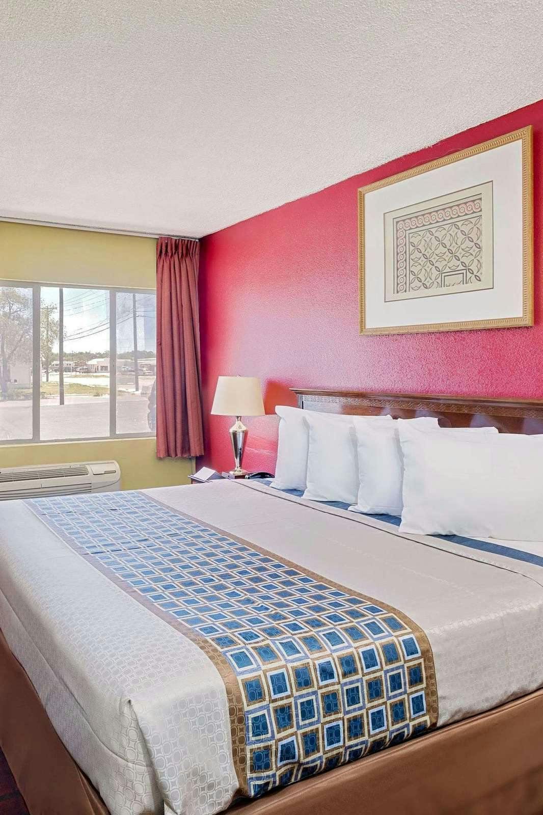 Hotel Knights Inn Big Spring photo 1