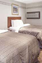 Hotel Knights Inn Kingston photo 2