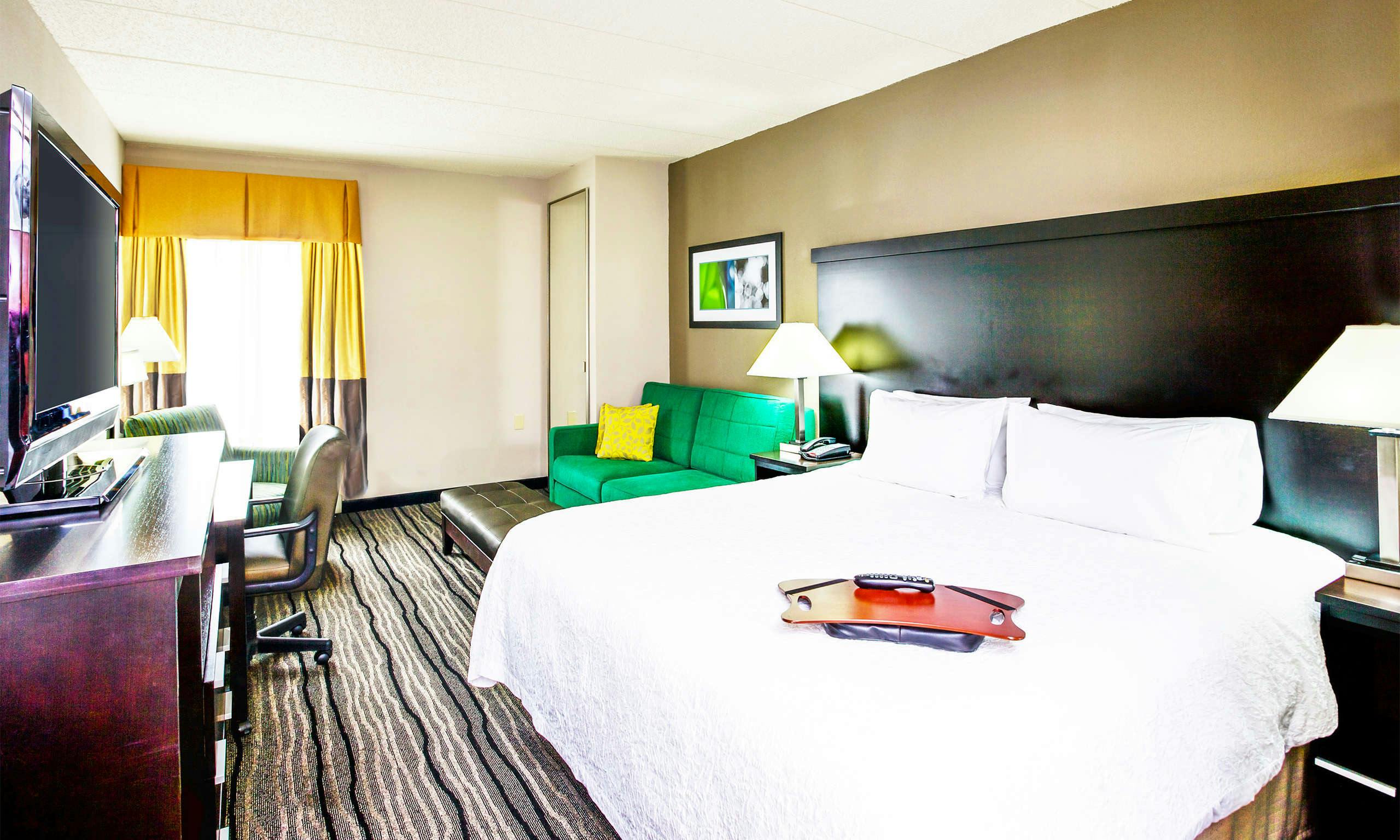 Hampton Inn Bowie, Laurel HotelTonight