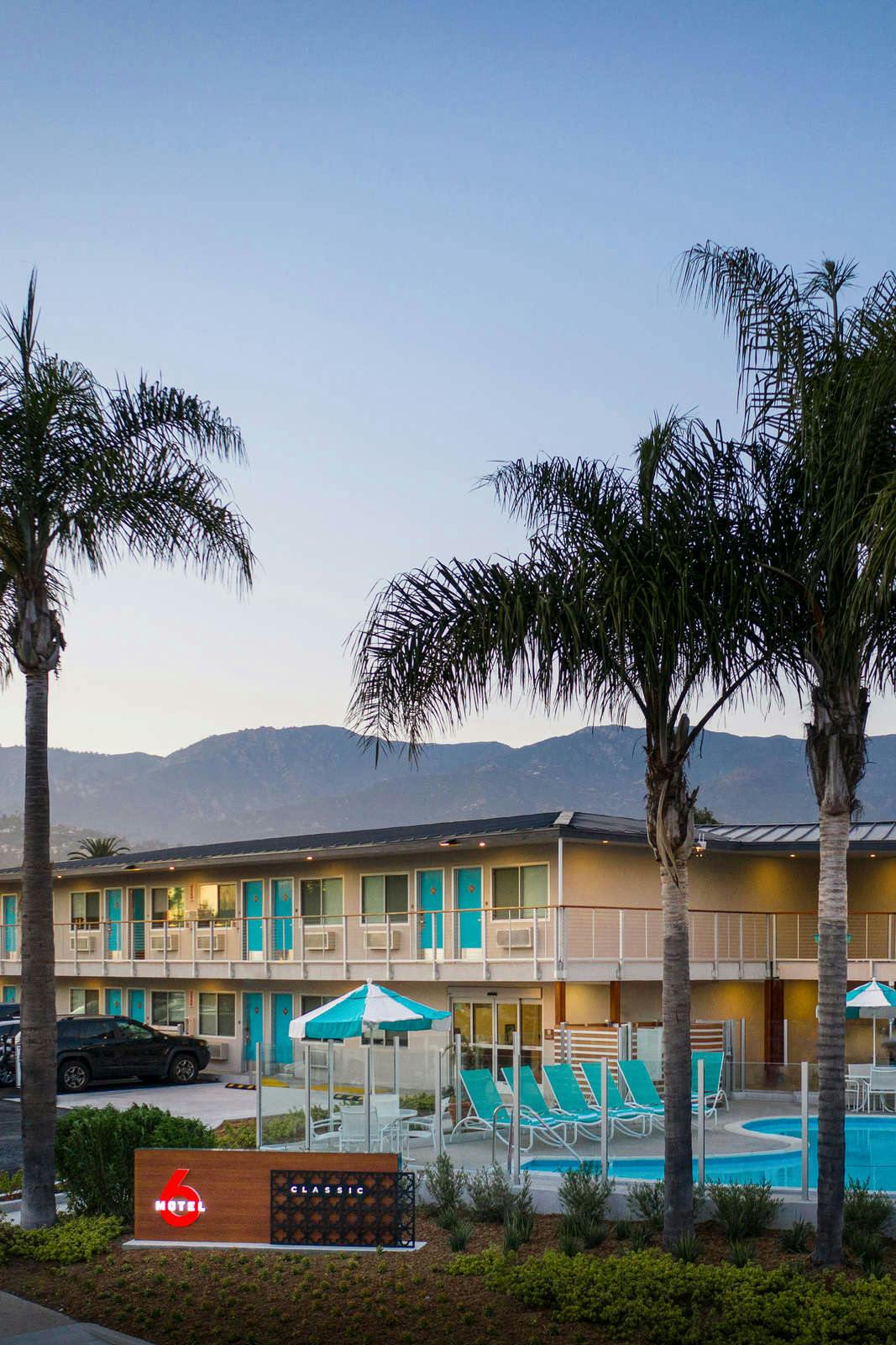 Hotel Motel 6 Santa Barbara - Beach photo 1